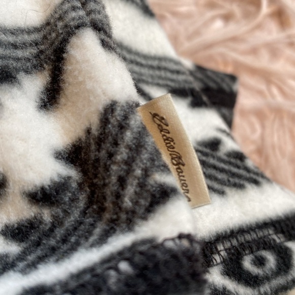 Eddie Bauer Radiator Arztec Patterned Fleece 2.0 Pullover sz L - Picture 9 of 11